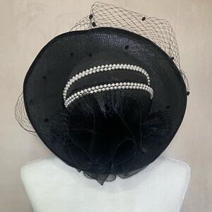 Doris Designed women's vintage formal cartwheel style church hat w/ pearls EUC